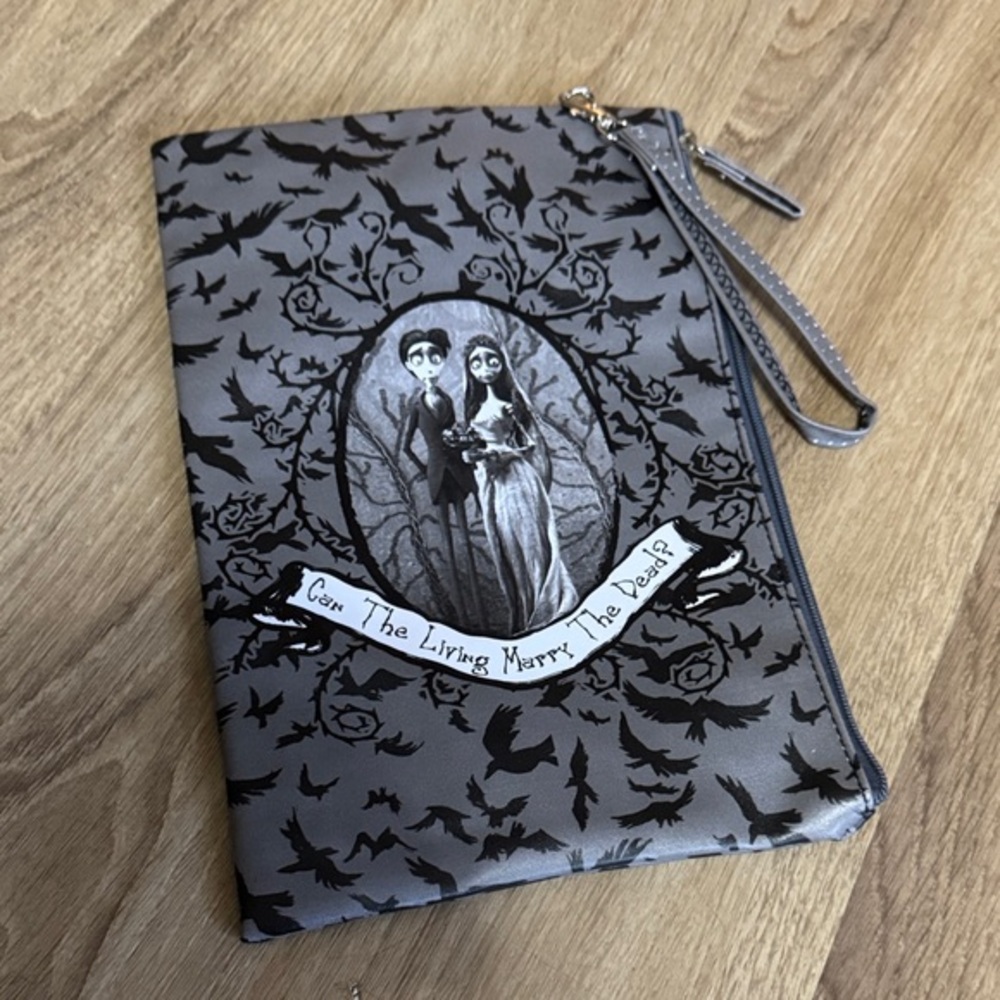 Gray Corpse Bride Clutch never used